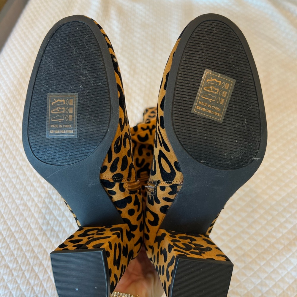 Tall leopard boot - Picture 4 of 5